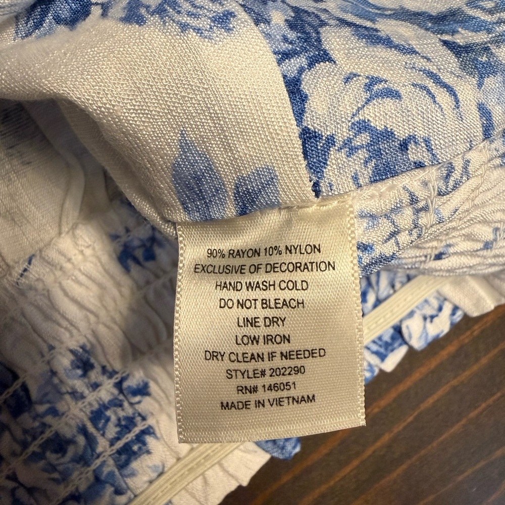 Monteau Blue Floral Off-Shoulder Crop Top - Picture 4 of 5